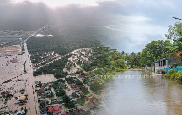 Adaptation and Risk—The Sinking Coastal Communities of Northern Java